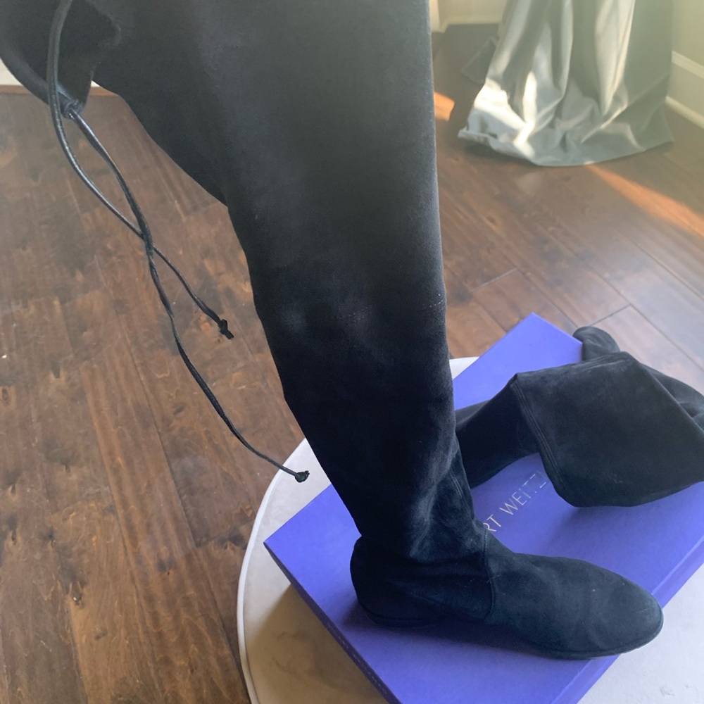 Stuart Weitzman tall boots, original box included. Worn them several times.
